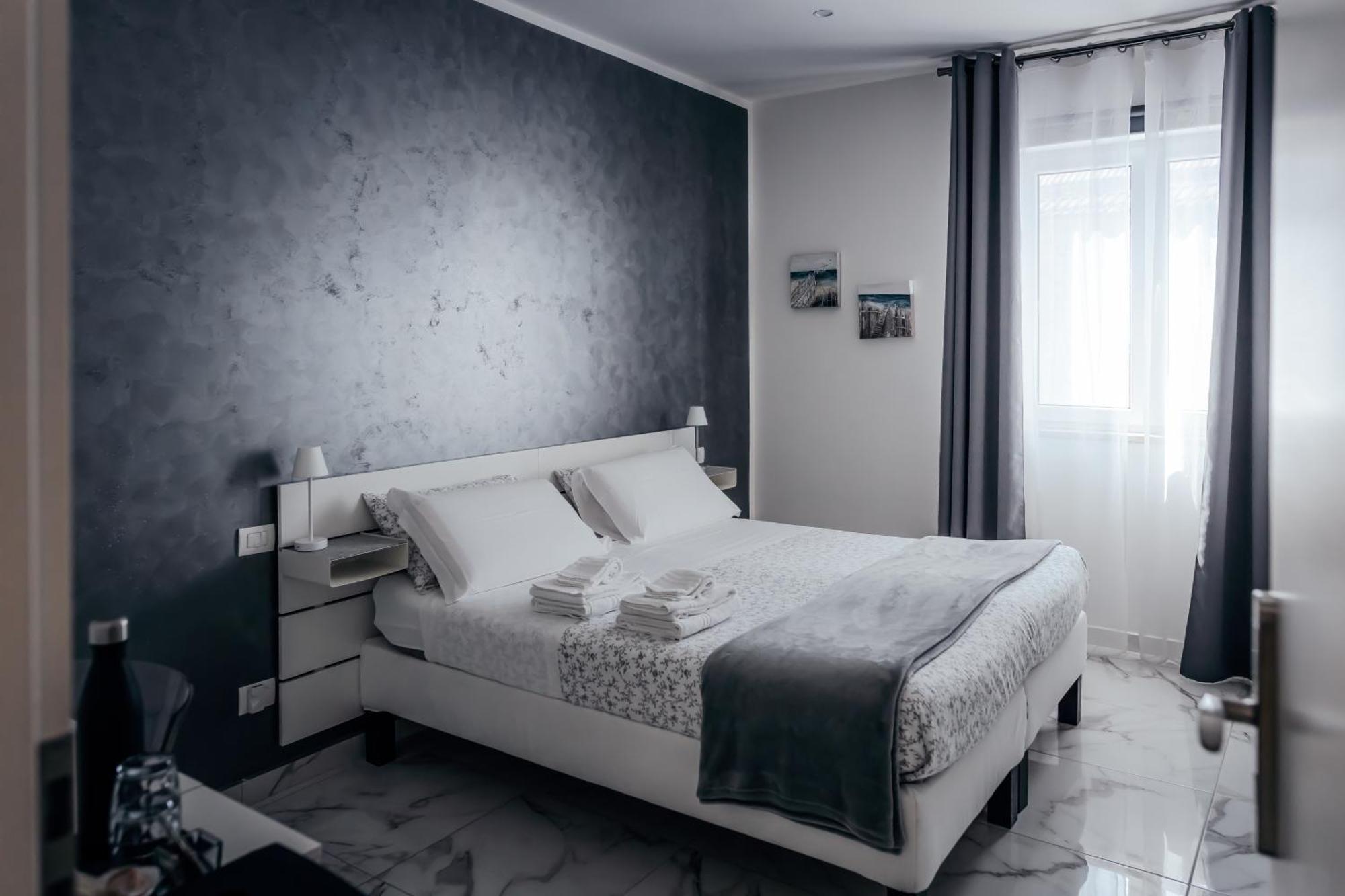 Capitani Guest House Fiumicino Extérieur photo