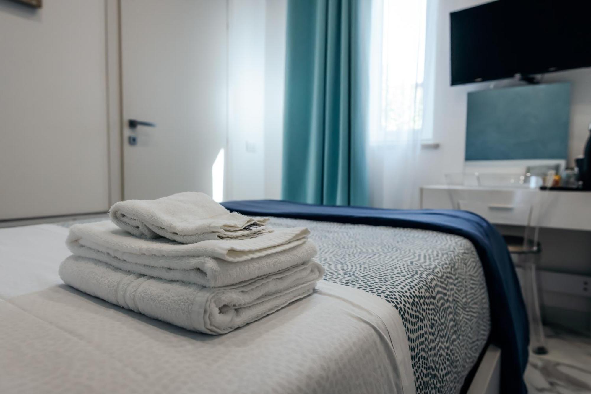 Capitani Guest House Fiumicino Extérieur photo